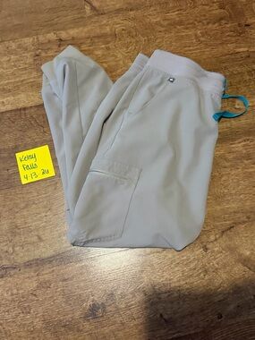 Women’s Lightweight Casual Pants - Light Tan